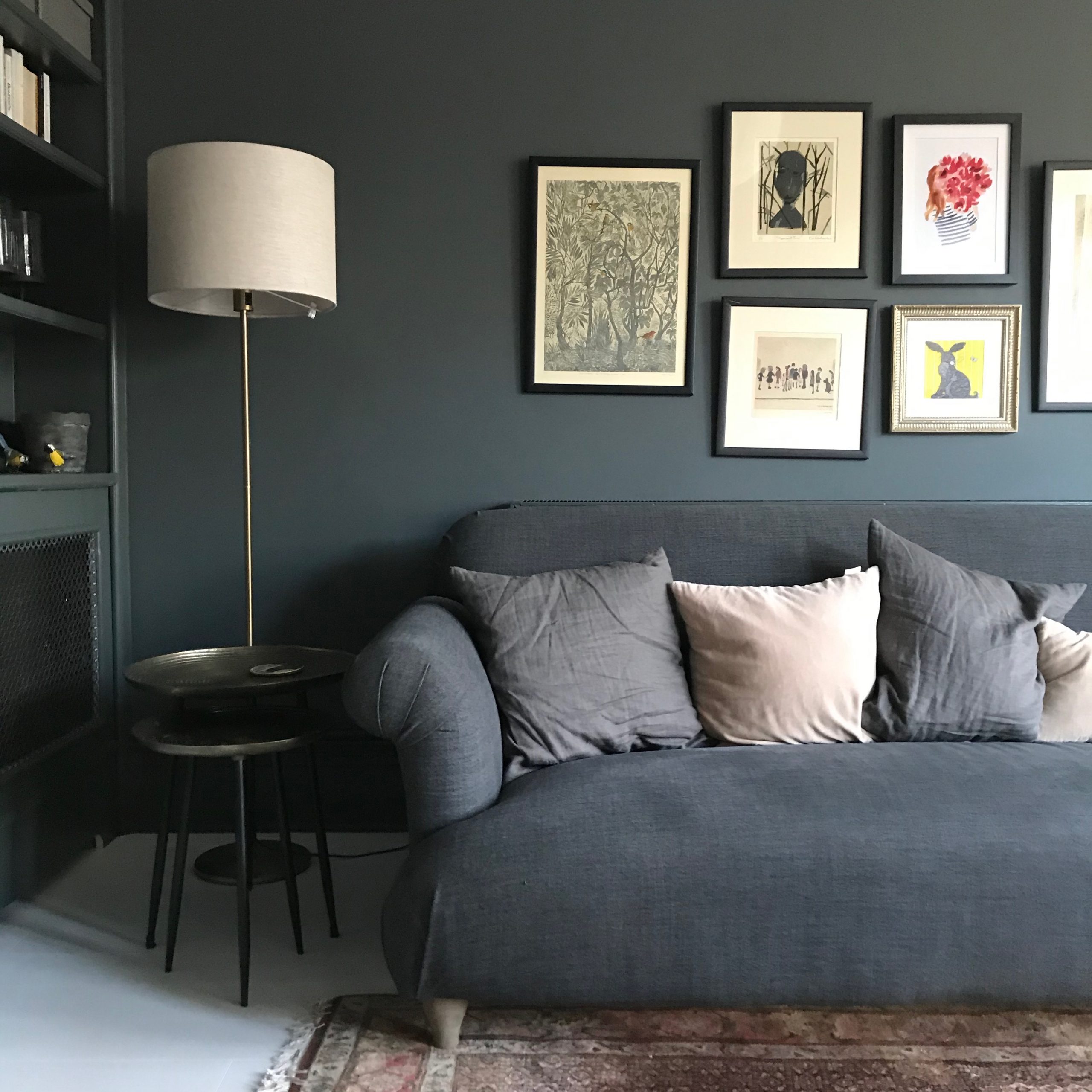 How to arrange cushions on a corner sofa? – The World in Cushions